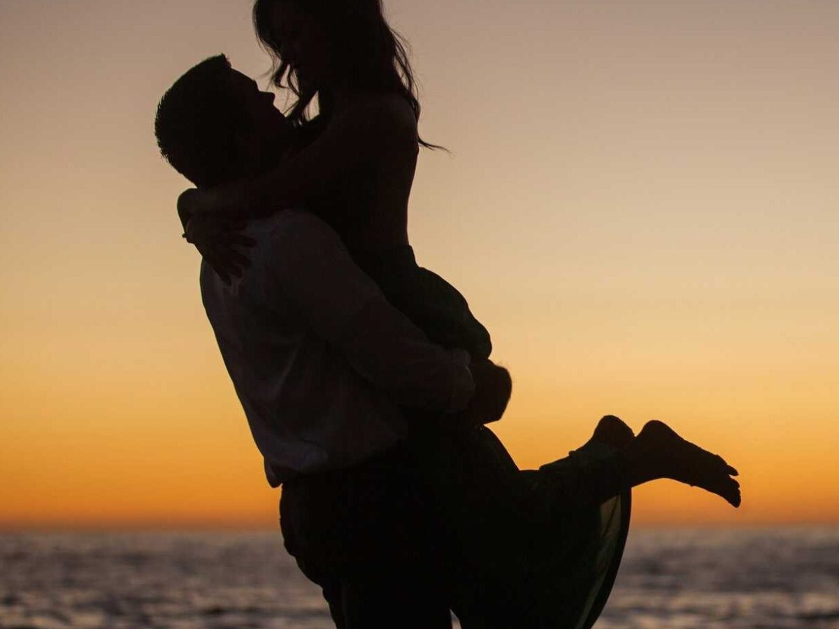 Centerfold: TindWick