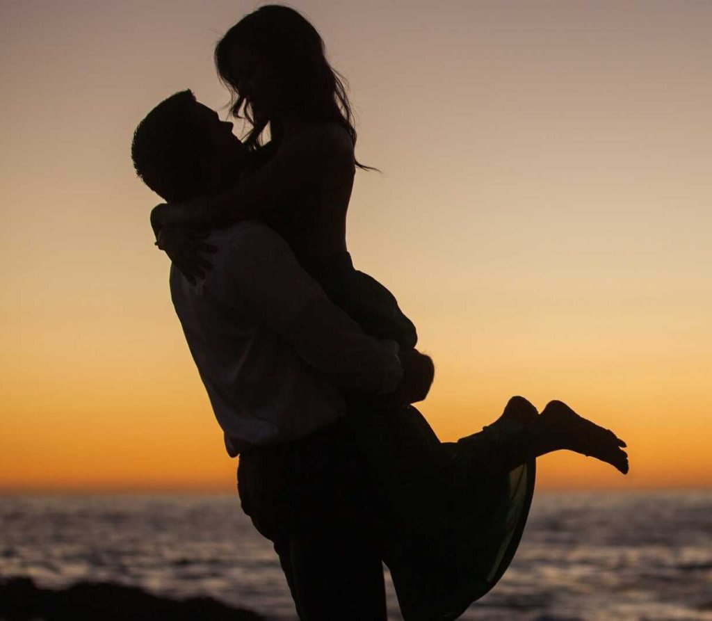 Centerfold: TindWick